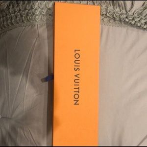 LV tie box